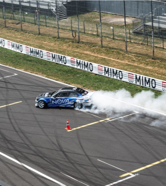 Spettacolo di drifting al MIMO 2026